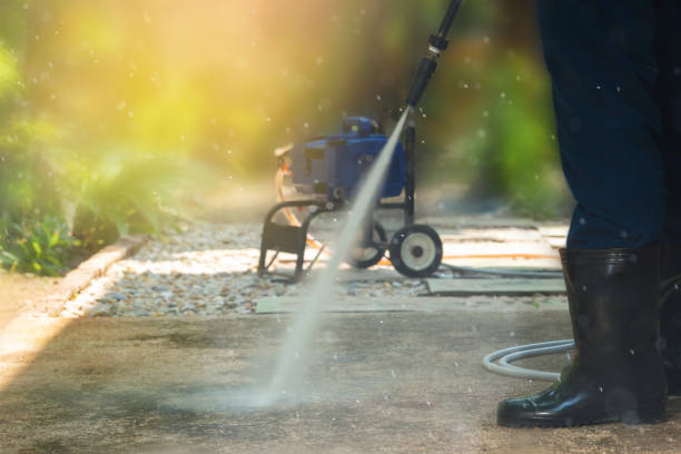 Trusted West Glens Falls, NY Pressure washing Experts